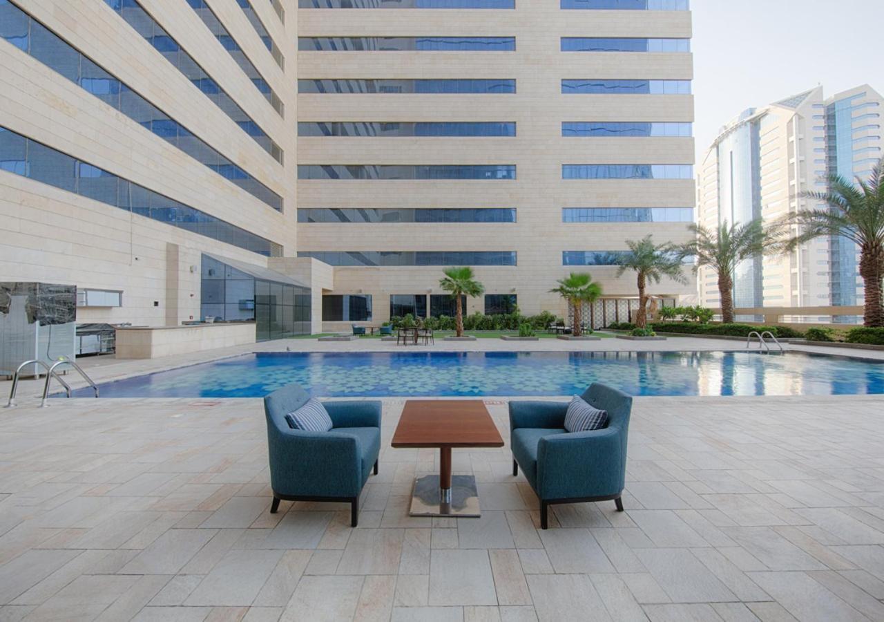 Holiday Suites Al Azizia Mekka Eksteriør bilde Pool area