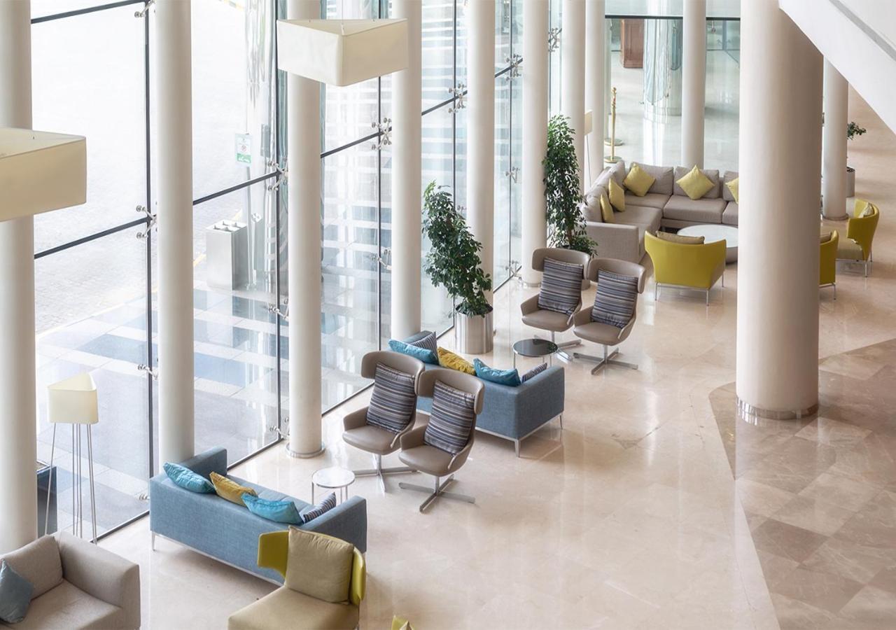 Holiday Suites Al Azizia Mekka Eksteriør bilde The hotel lobby