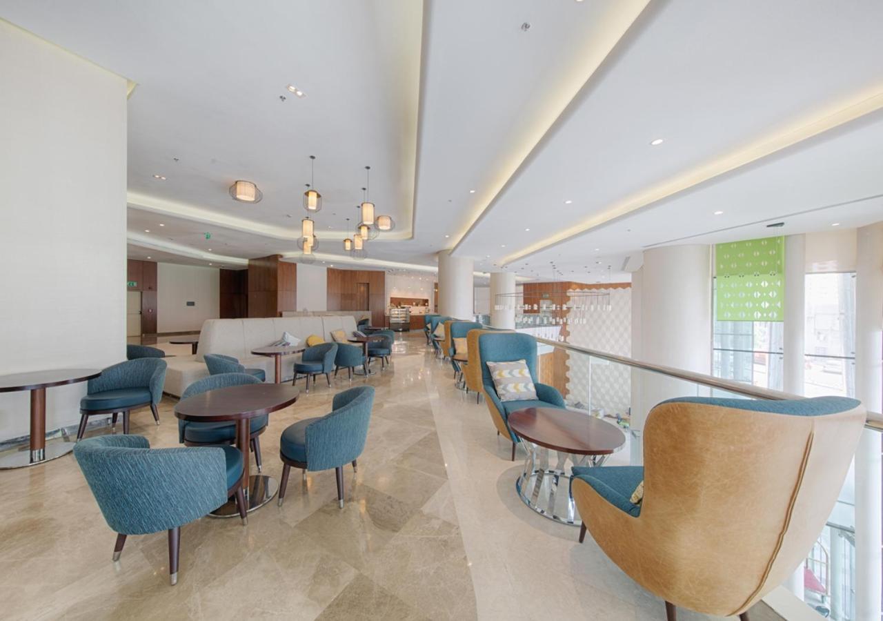 Holiday Suites Al Azizia Mekka Eksteriør bilde The hotel's lobby