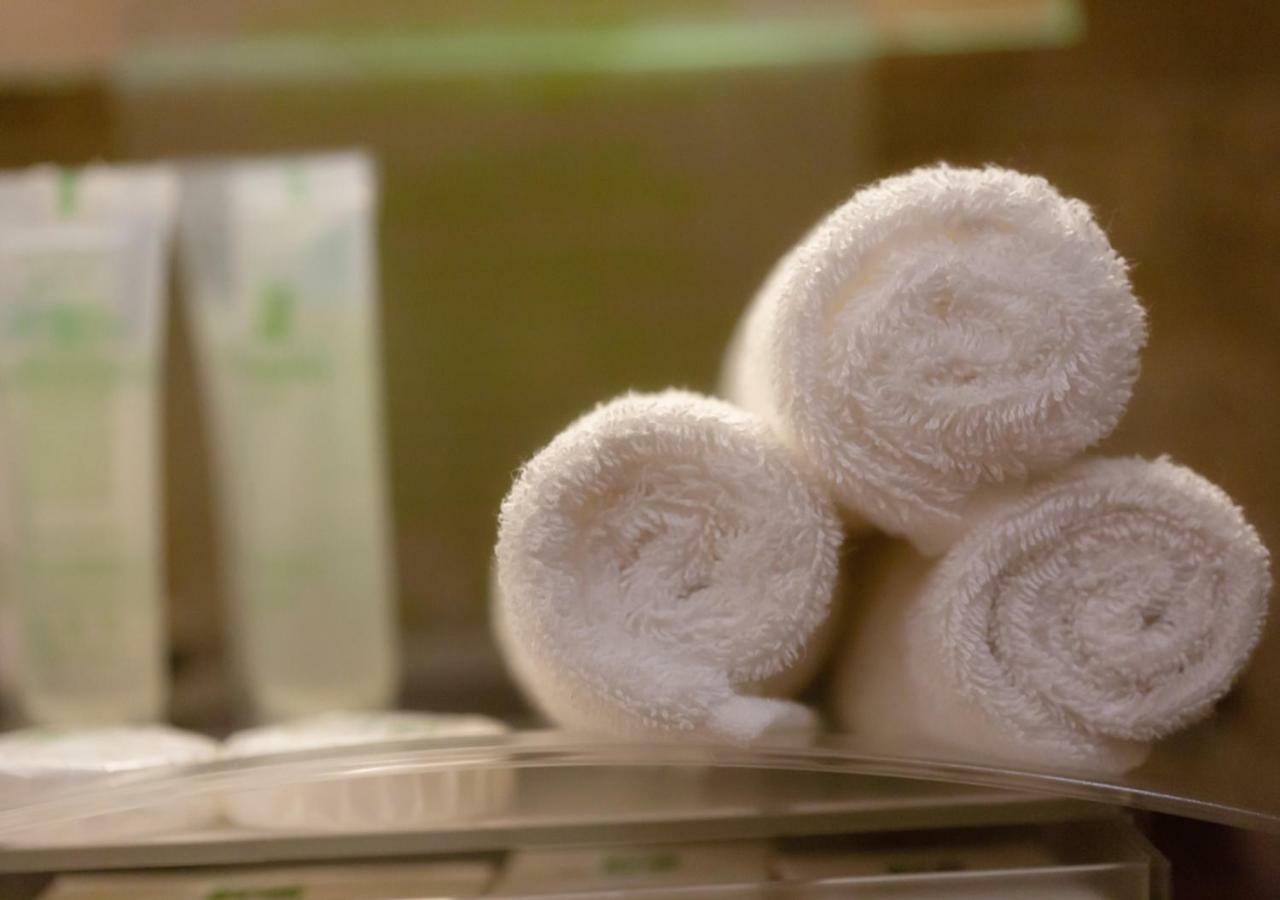 Holiday Suites Al Azizia Mekka Eksteriør bilde Cotton towels
